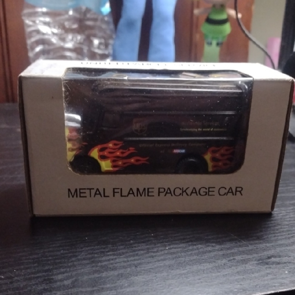 Metal Flame Ups Truck